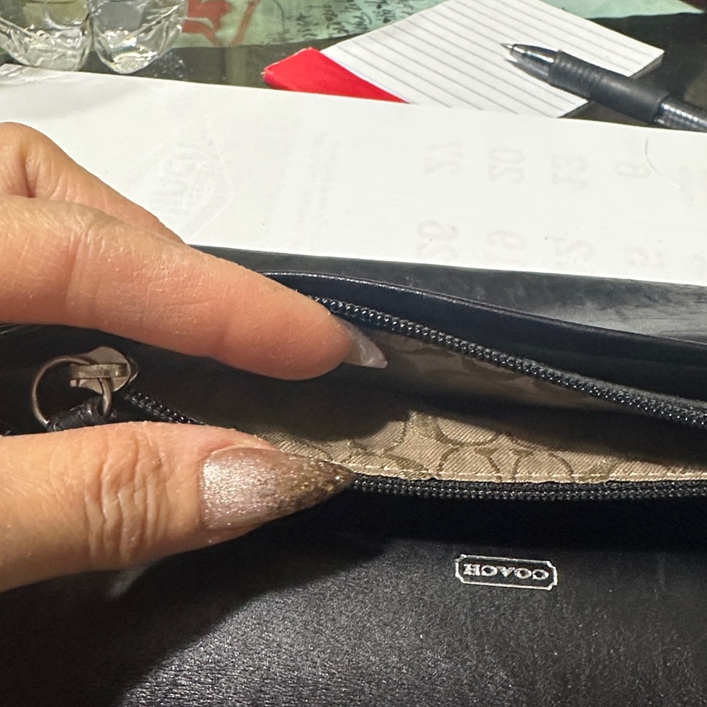 Coach Black Leather Clutch Wallet - Picture 6 of 6